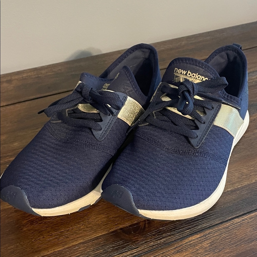 NWOT New Balance Women’s FuelCore Nergize Pigment/Gold Athletic Shoes